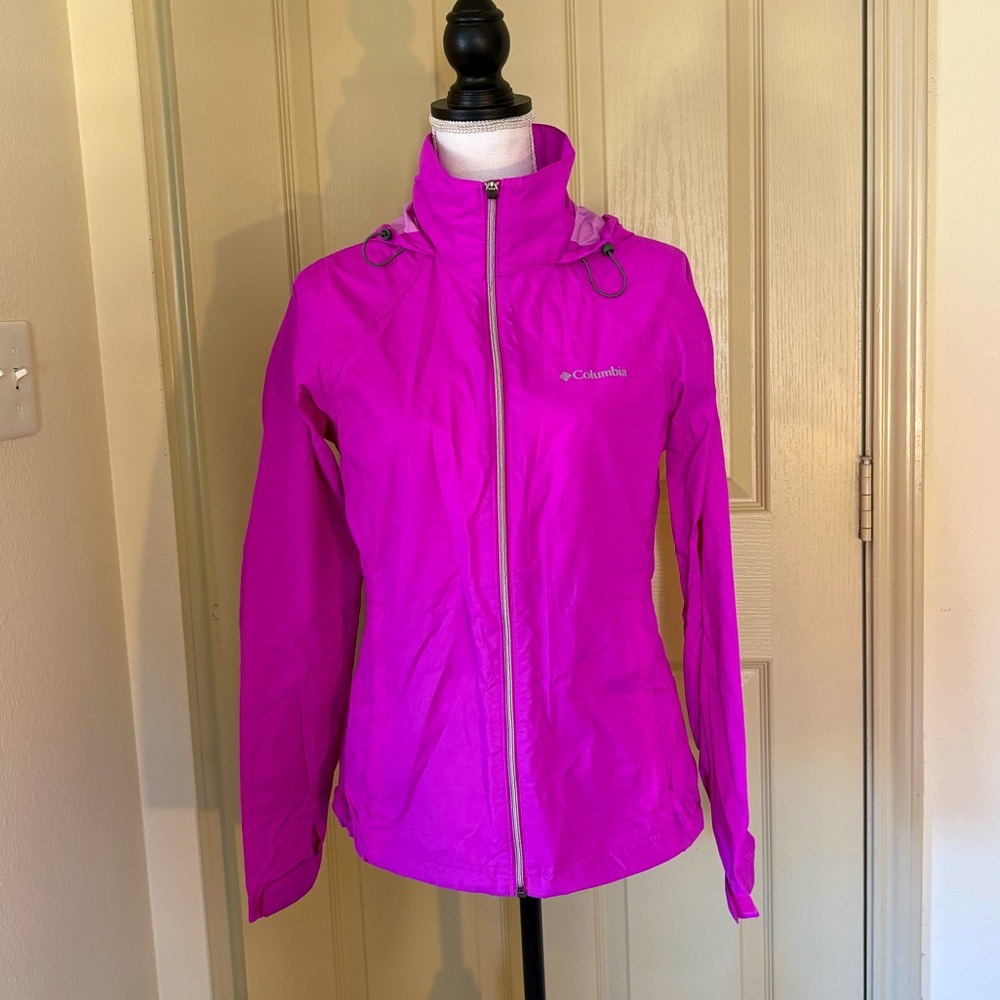 Columbia Women's Fuchsia Pink Jacket size medium